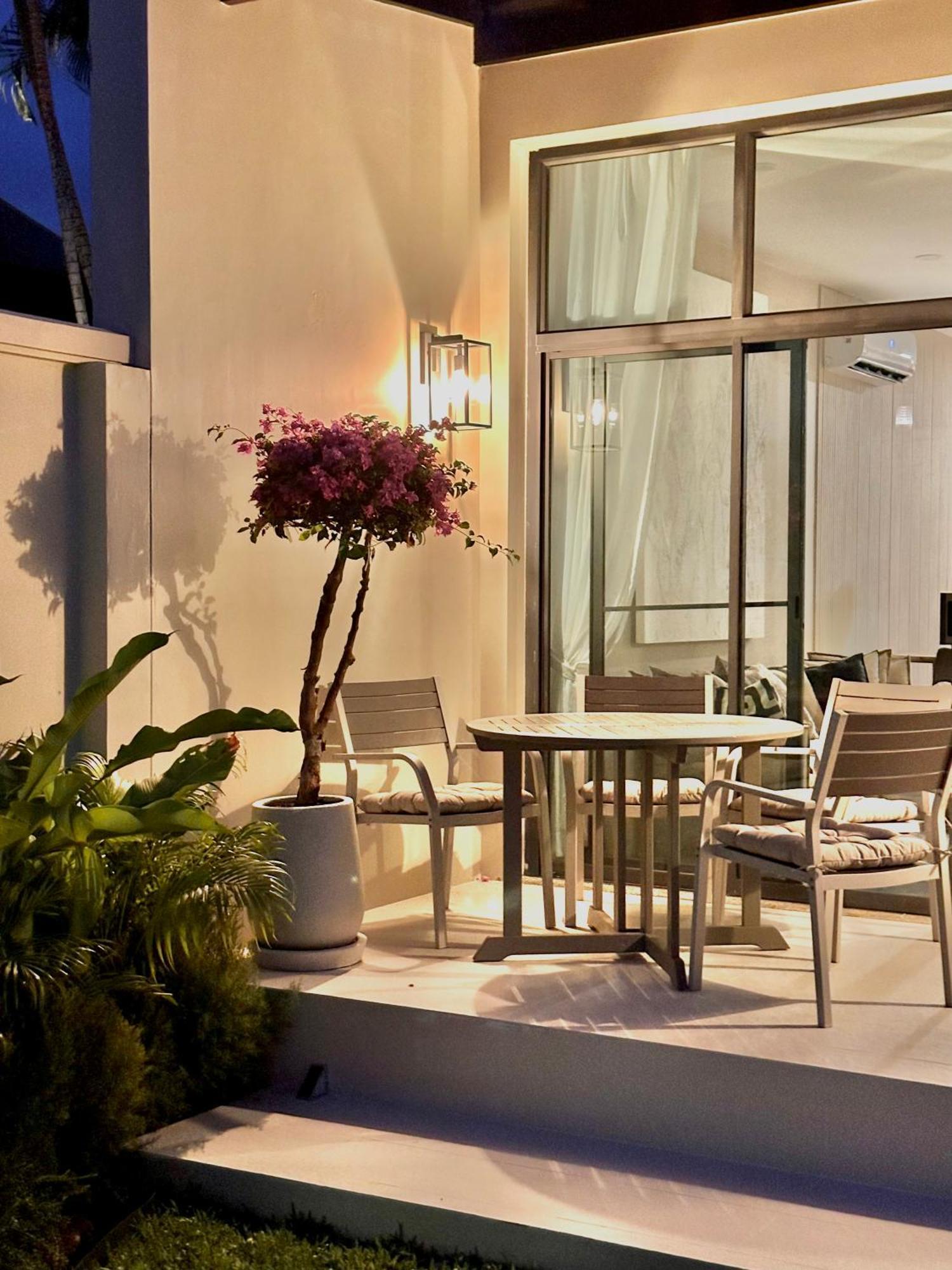 Onyx Villas By Tropiclook Nai Harn Exterior foto